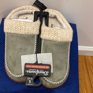 Dearfoams Green and Cream Knit Cuff Slippers